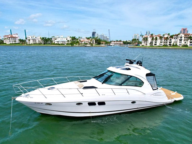 50' Four Winns - Bote para Alquilar en Miami, Florida