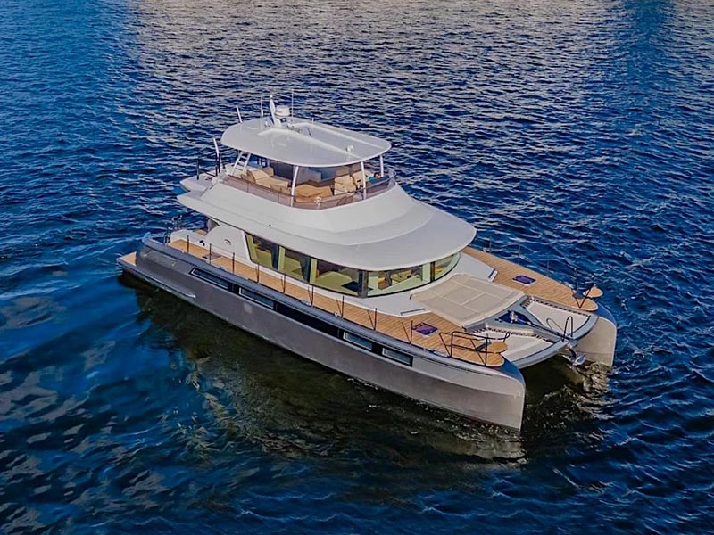 54' NISI - Bote para Alquilar en Miami, Florida