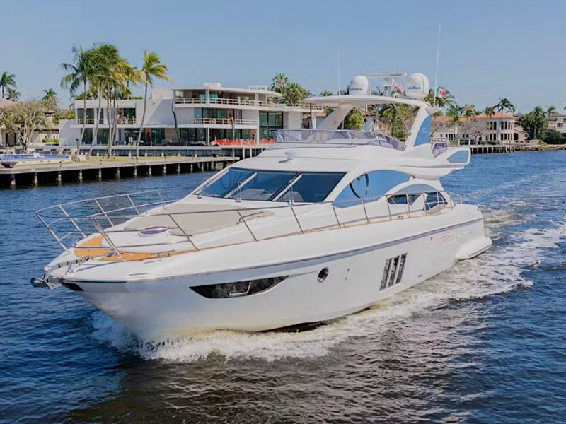 60' Azimut - Bote para Alquilar en Miami, Florida