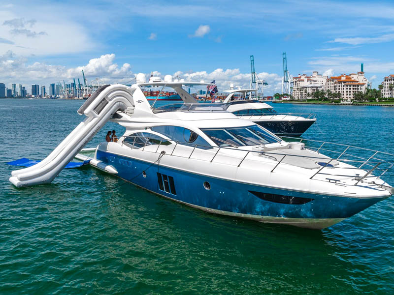 62' Azimut - Bote para Alquilar en Miami, Florida